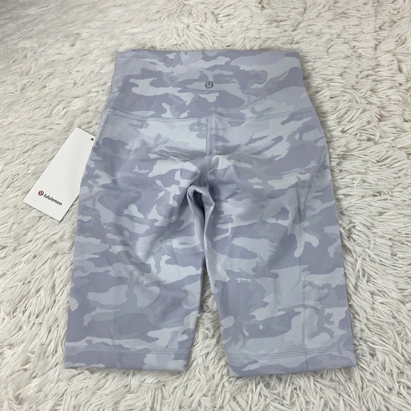 NWT Lululemon Wunder Under Short 10" Ribbed Incognito Camo Jacquard Alpine White - Picture 5 of 5